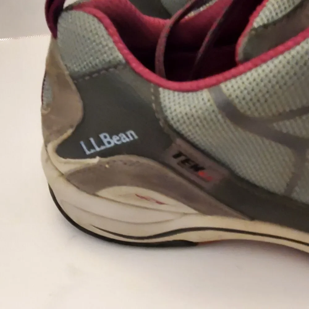 L.L. Bean Tek Woman’s Waterproof Tan Walking Hiking Lace Up Shoes 11 M #290419